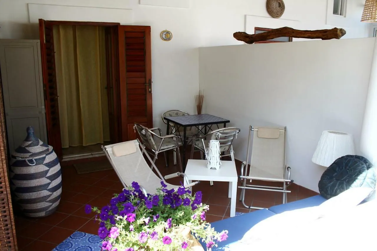 La Ginestra Villa Panarea 0*,