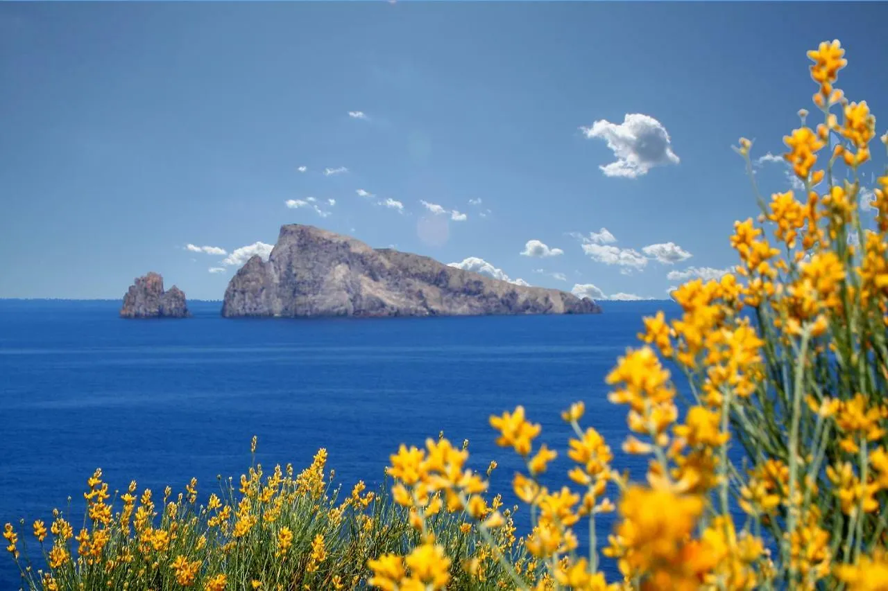 Holiday home La Ginestra Villa Panarea Italy