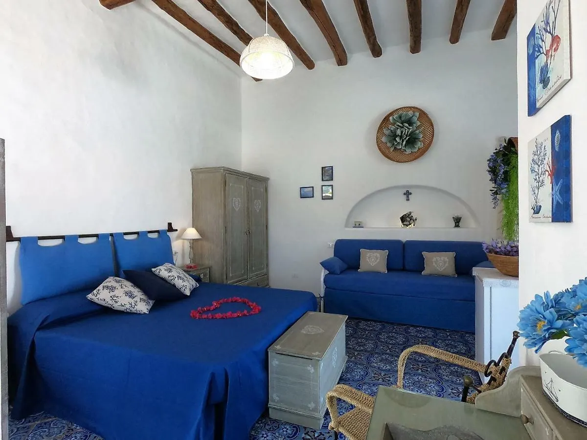 La Ginestra Villa Panarea 0*,  Italy